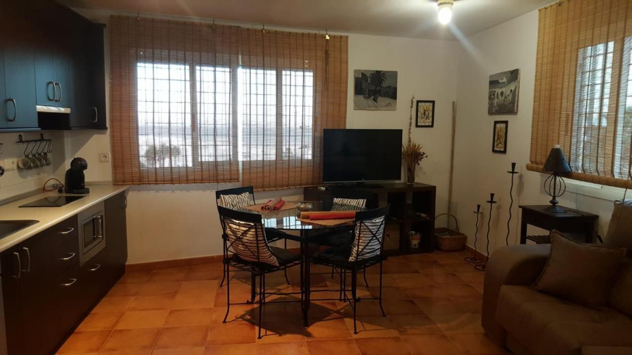 Isleta Apartamento Con Terraza, Vistas Y Wifi La Isleta del Moro Bagian luar foto